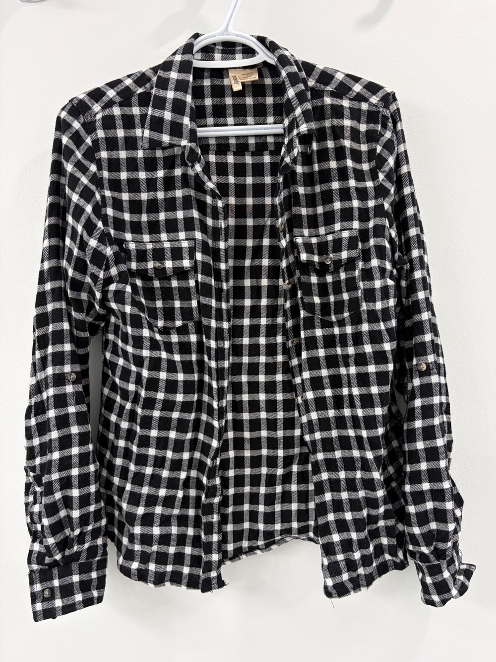 Black & White Plaid Button-Up Shirt - Large
